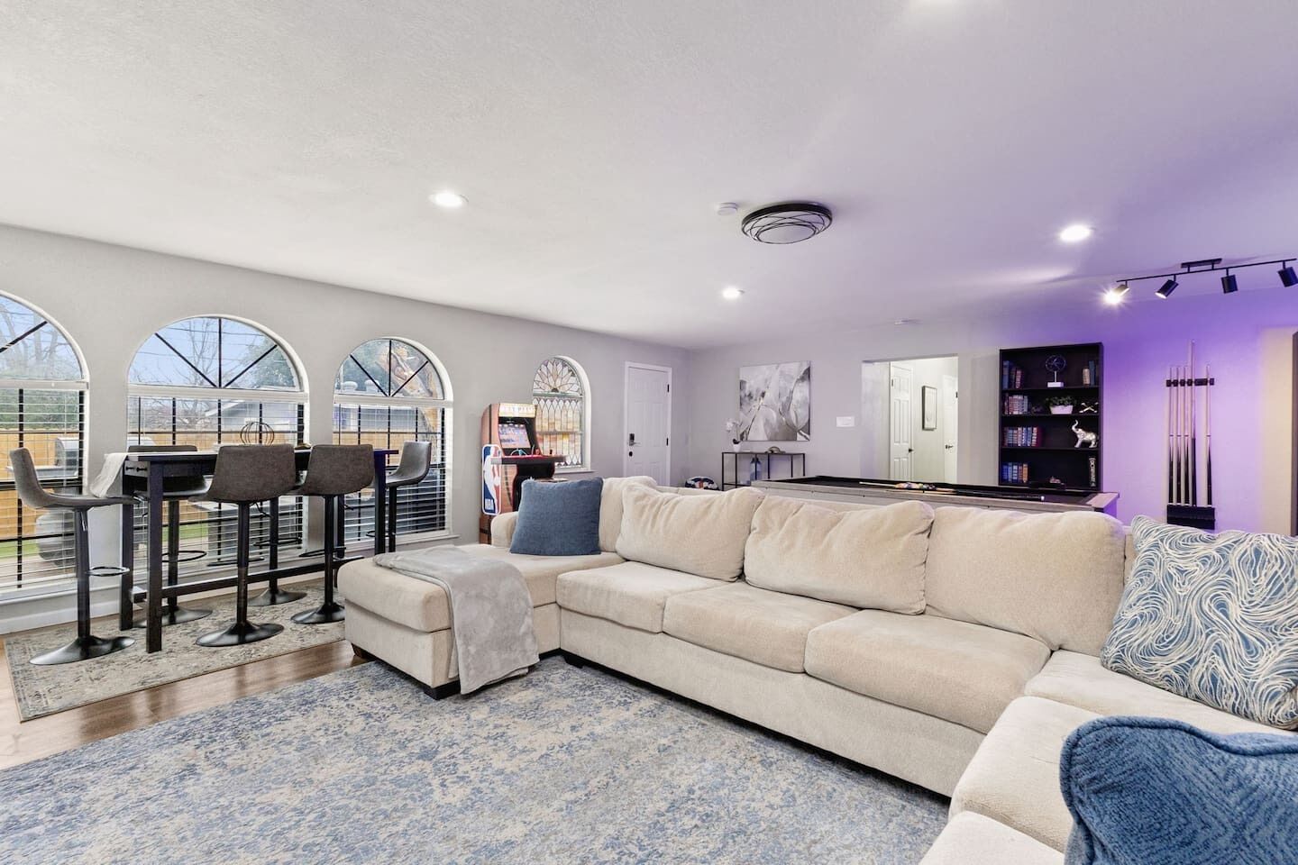 Smart TV, fireplace, video games, books