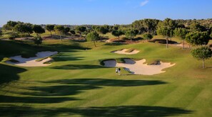 Golf - Charming apartment with private roof terrace from where there are sea views and the salt lakes. (Torrevieja)