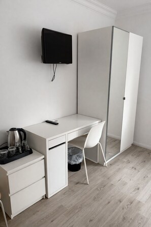 Deluxe-Doppelzimmer | Schreibtisch, laptopgeeigneter Arbeitsplatz, kostenloses WLAN