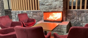 Bayraktepe Snow Hotel