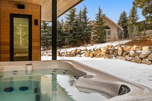 Pool - Big Sky View  - Property In Big Sky (Big Sky)