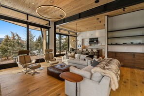 Living area - Big Sky View  - Property In Big Sky (Big Sky)
