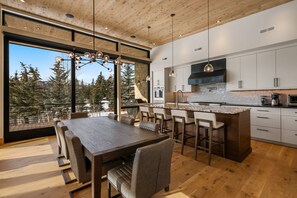 Private kitchen - Big Sky View  - Property In Big Sky (Big Sky)