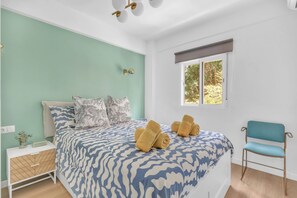 3 bedrooms, iron/ironing board, free WiFi, bed sheets - Malaga Apartment, 300 meters from the sea (Málaga)