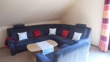 Tv, dvd-spelare och en stereo