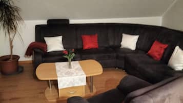 Fernseher, DVD-Player, Stereoanlage