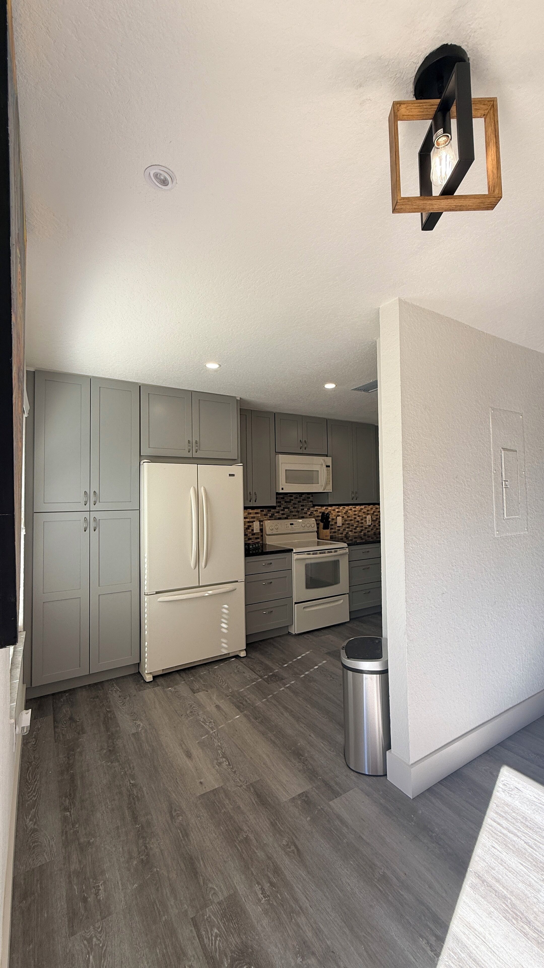 Microwave, stovetop, dishwasher