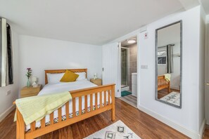 1 dormitorio, tabla de planchar con plancha, wifi gratis