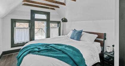 Allentown Cottage: Walk to Arts District, Eclectic Food, and Buffalo Nightlife