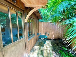 Outdoor dining - Architects villa with wide terraces very close to the beach (Lège-Cap-Ferret)