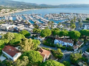 Marina - 2 minutes from the port! Villa ideal for those seeking comfort and convenience (Cavalaire-sur-Mer)