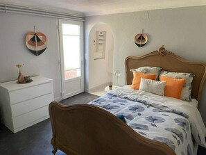 Iron/ironing board, Internet, bed sheets - 2 minutes from the port! Villa ideal for those seeking comfort and convenience (Cavalaire-sur-Mer)