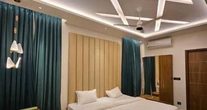 Double Suite #3