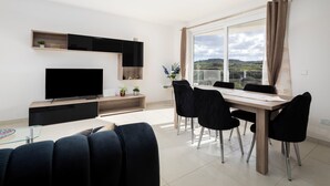 Apartamento, vistas al jardín | Interior