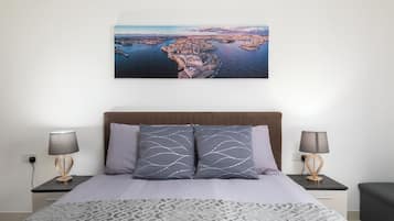Apartamento, vistas al jardín | Cortinas opacas, tabla de planchar con plancha, wifi gratis