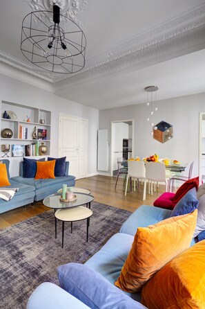 City Apartment, 3 Bedrooms, Non Smoking, Balcony | Living area - Prestige 3BR Champs-Élysées (Paris)