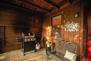 Terrace/patio - Sweet surrender in Hochatown (Broken bow)