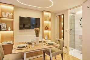 Dining - New apartment in the heart of Paris 4 people (Paris)