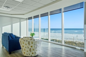 Interior - San Carlos 805 (Gulf Shores)
