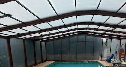 La Pauz' Gite in large grounds with swimming pool ideal for families, groups (15 pers)