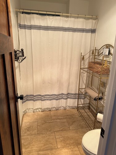Cozy 2BR Mountain Condo in Angel Fire Near Slopes & Trails. Perfect for families