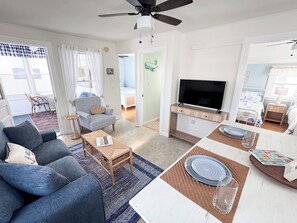 2 bedrooms, free WiFi, bed sheets - BRAND NEW 2026: Wells, ME - East Coastin' 2 bed/1 bath Cottage (Wells)