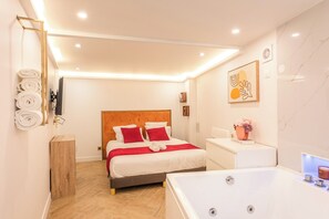 Strykjärn/strykbräda, internet och sängkläder