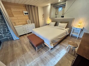 Room - Chalet apartment - video projector and terrace - near ski resorts (Saint-Jeoire)
