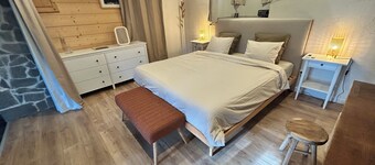 Chalet des Brasses - video projector and terrace - close to ski resorts