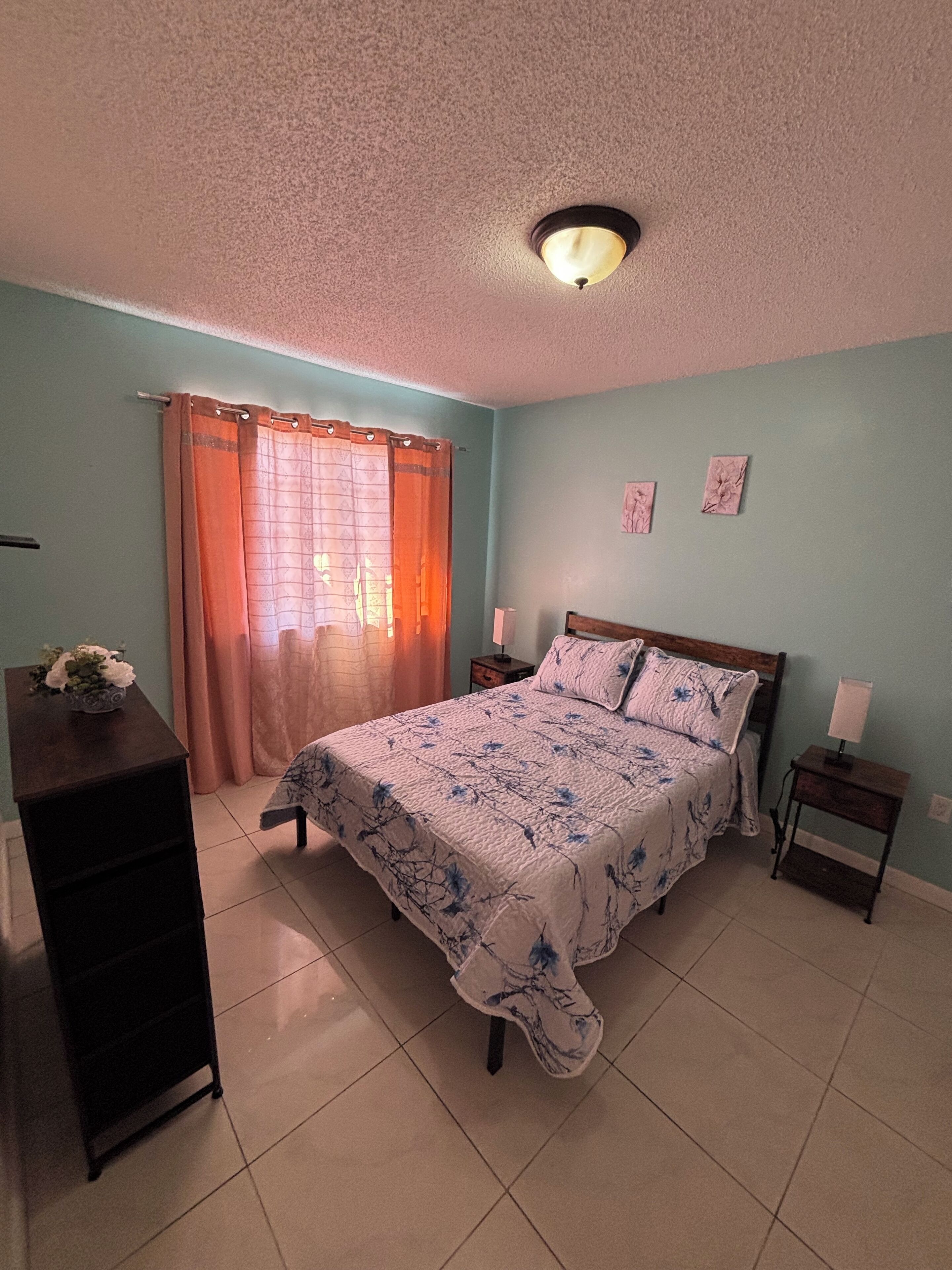 3 bedrooms, WiFi, bed sheets