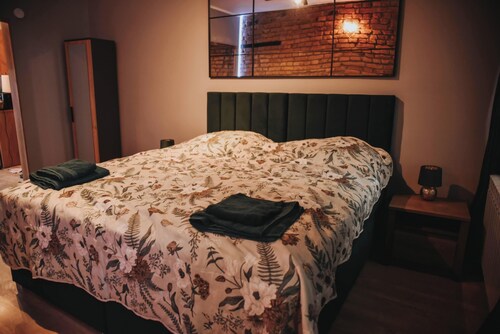 Klimatyczny apartament w zabytkowej kamienicy w Chełmnie