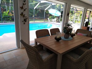 Pool - Tropical paradise getaway on the Treasure Coast -FL- (Jensen Beach)