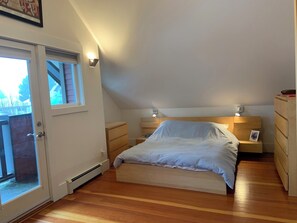 3 chambres, fer et planche à repasser, Wi-Fi, draps fournis