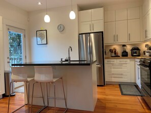 Private kitchen - Charming 3-Bedroom Character Home in Central Vancouver (Vancouver)