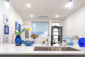 Interior - Comfortable Cozy 2BR 2BA with WiFI & Desk (Seattle)