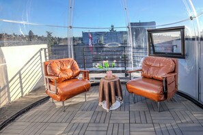 Interior - Comfortable Cozy 2BR 2BA with WiFI & Desk (Seattle)