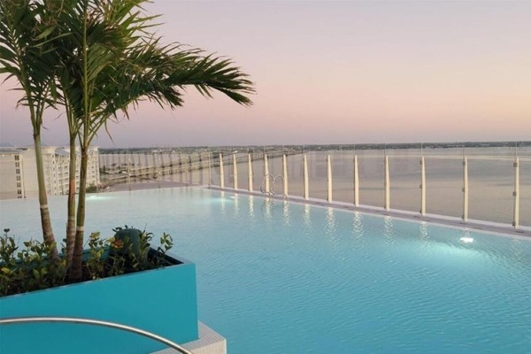 Breathe in bay breezes from the infinity-edge pool.