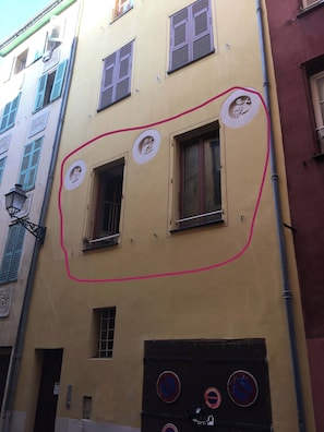 Exterior - Charming 2 bedroom flat in the Heart of pedestrianized Old Nice. (Nice)