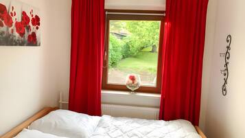 Iron/ironing board, WiFi