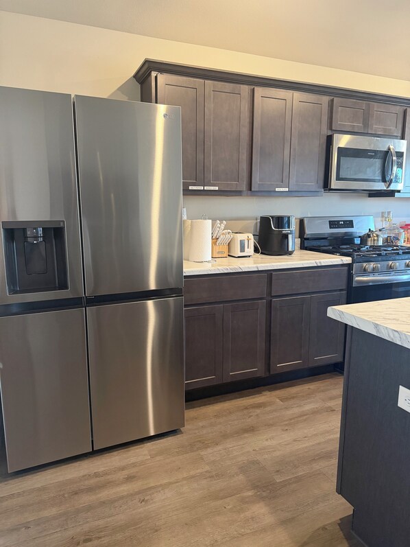 Private kitchen - Cozy Home to stay in Tulsa /Broken Arrow (Tulsa)