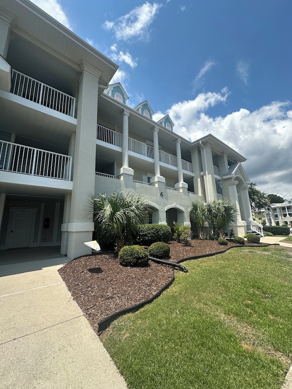 บริเวณภายนอก