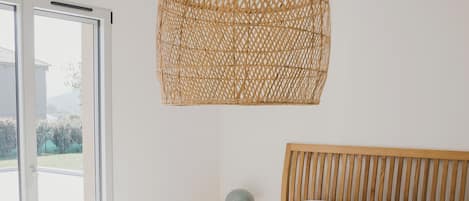 4 slaapkamers, een strijkplank/strijkijzer, gratis wifi, beddengoed