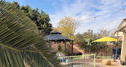 Charming 3-bedroom + Office beautiful home in Surprise