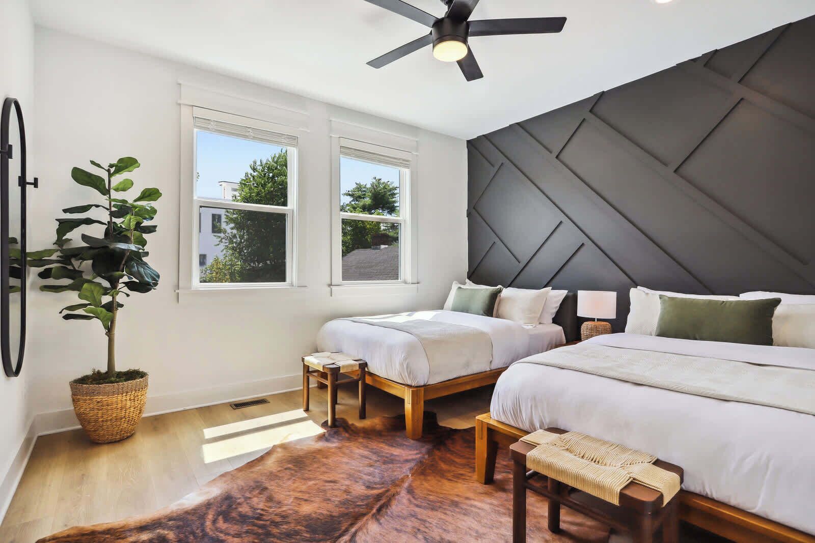 8 soveværelser, skrivebord, strygejern/strygebræt, weekendseng