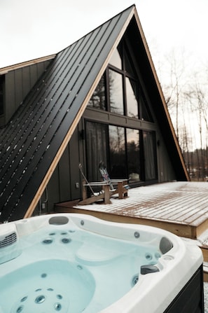 Bain à remous extérieur
