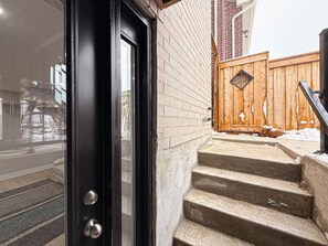 Exterior detail - Furnished 2-BR Suite | Private Entrance | Parking |Pond View (Milton)