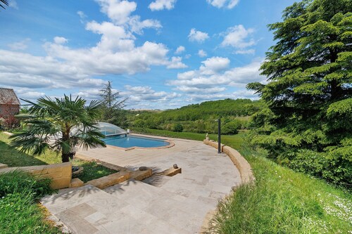 Studio « Maison Périgord Noir Proche Sarlat » avec piscine et jardin privé