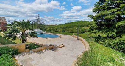 Studio « Maison Périgord Noir Proche Sarlat » avec piscine et jardin privé