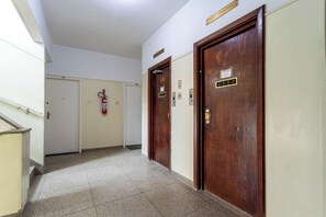 Apartment | 1 bedroom - Moderno Est dio a 1 Quadra da Praia de Copacabana (Rio de Janeiro)