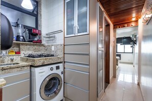 Apartment | 1 bedroom - Moderno Est dio a 1 Quadra da Praia de Copacabana (Rio de Janeiro)